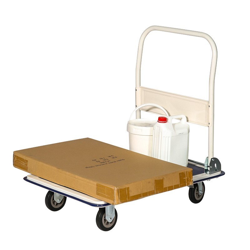 Vista desde 3/4 de la plataforma plegable  250kg con cartón