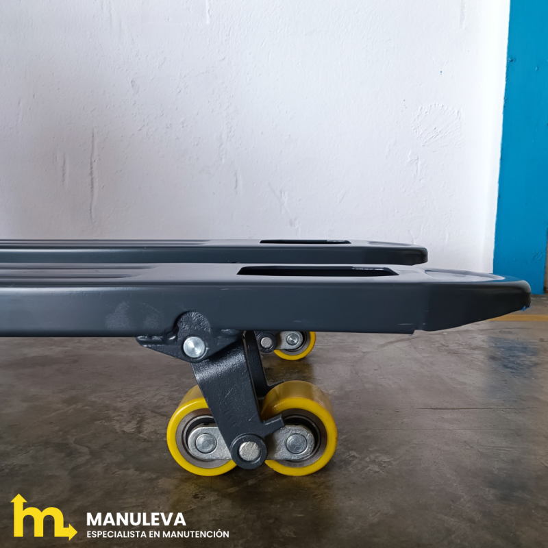Vista de perfil de los rodillos  de la transpaleta eléctrica Batería litio 40 Ah