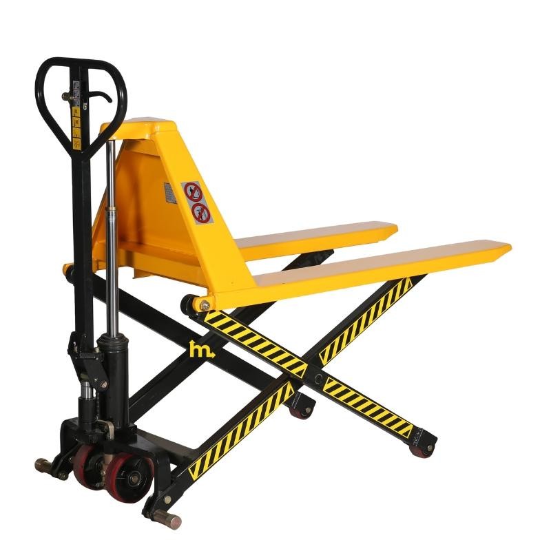 Visión delantera de la transpaleta de gran elevación 1500kg Anchura 680mm