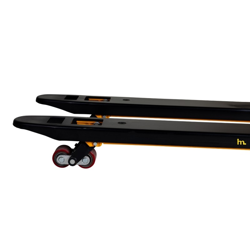 Zoom sobre las horquillas media-altas de la Transpaleta pesadora 2000kg con impresora