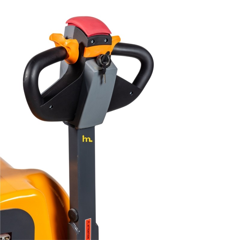 Zoom sobre el timón del Apilador eléctrico 1500 kg 1600 mm