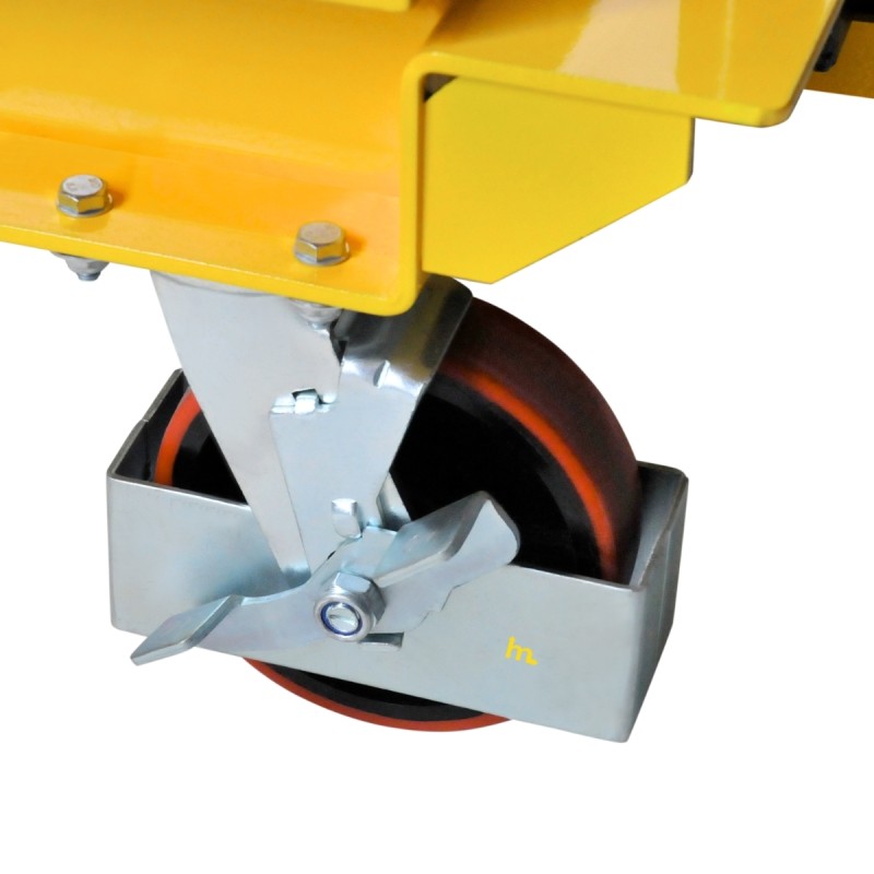 Zoom a una de las ruedas de la Mesa elevadora 1500 kg - plataforma: 1220x610 mm